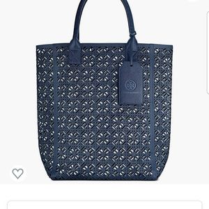 Tory burch navy